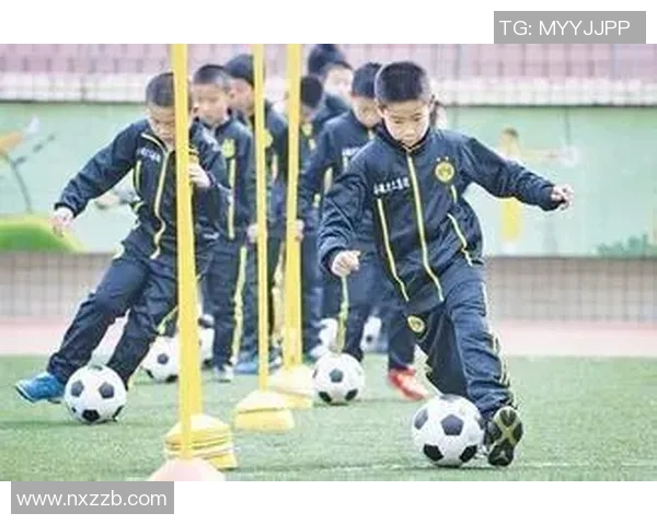 足球小球星成长之路：科学训练与技巧提升全攻略