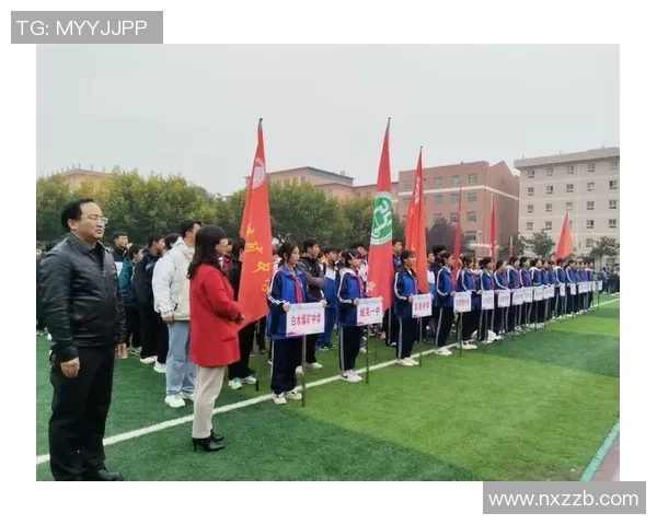 上海足球星光杯十一人制赛事精彩纷呈 各队竞技激烈展现球员风采 上海足球星光杯十一人制赛事精彩纷呈 各队竞技激烈展现球员风采